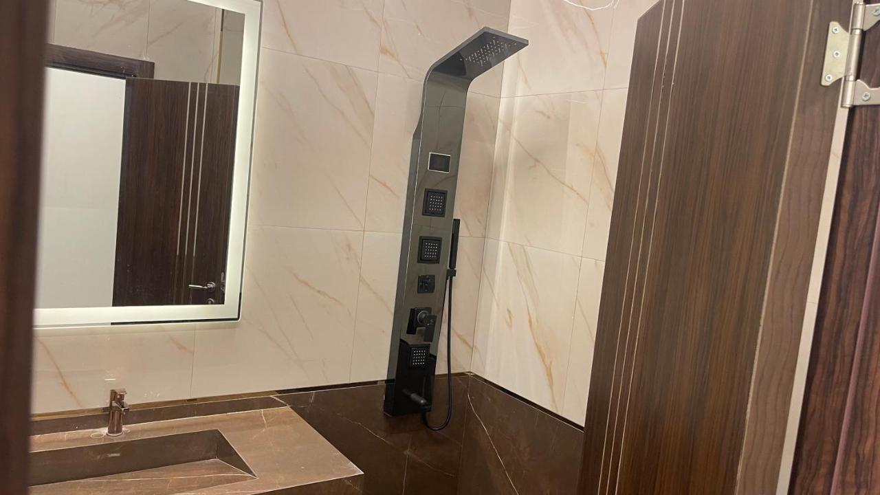 Apartment Elite In Private In New 90th Street In 255 Panafsig 11 *