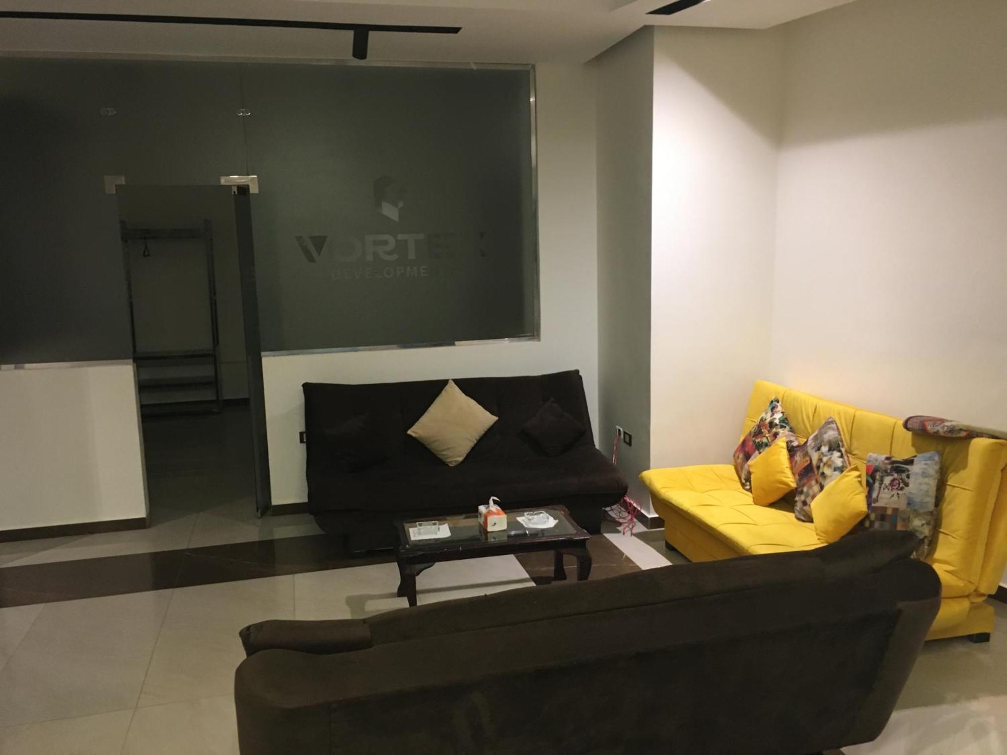 Elite In Private In New 90th Street In 255 Panafsig 11